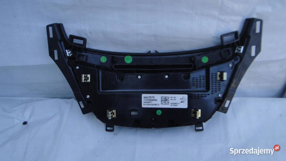 INSIGNIA LIFT PANEL NAWIEWU KLIMATYZACJI