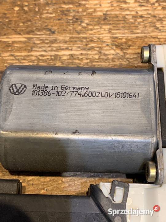 Silniczek szyby VW 105413301 osobowe Wyposażenie wnętrza Margonin
