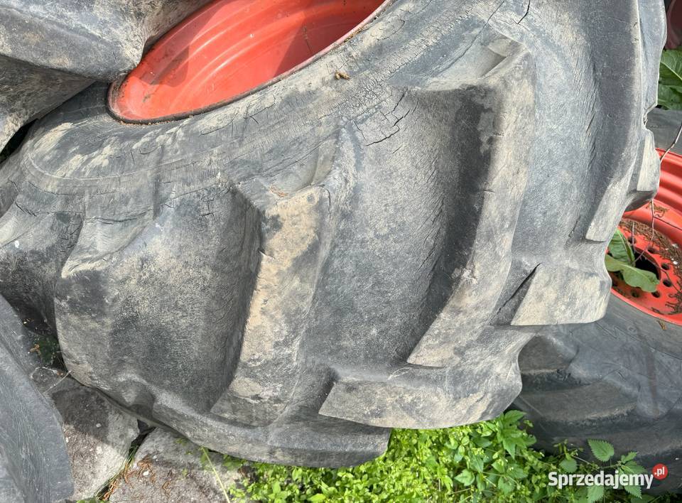 Koło 28L 26 kombajn claas Dominator Mega BizonMF Zahajki sprzedam
