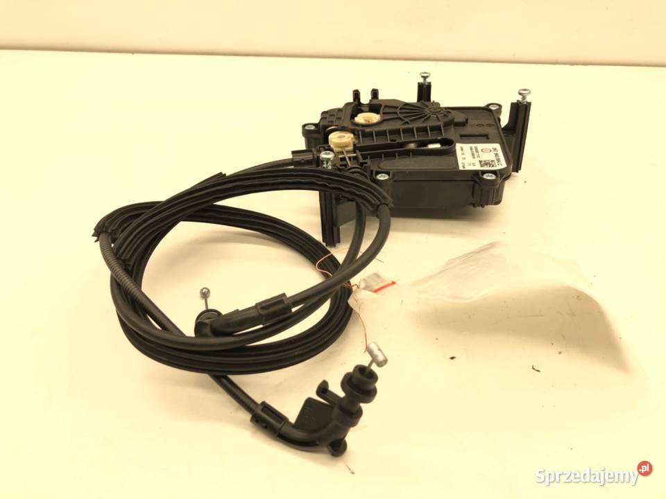 ZAMEK DRZWI PRAWY TYŁ VW CADDY V Minivan osobowe sprzedam