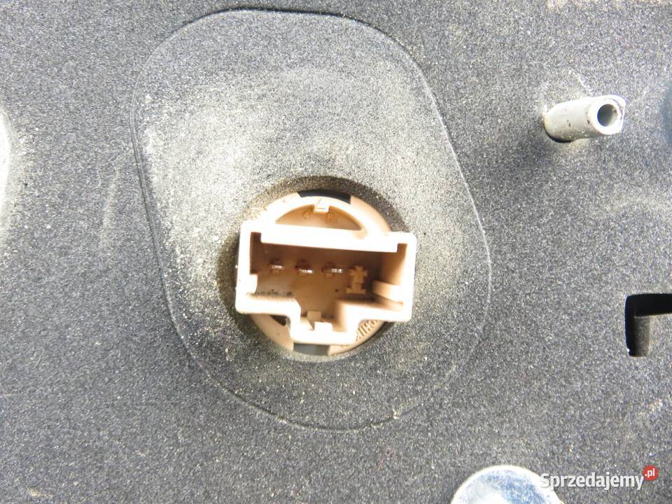 LAMPA LEWA TYLNA HONDA FRV BE Oświetlenie