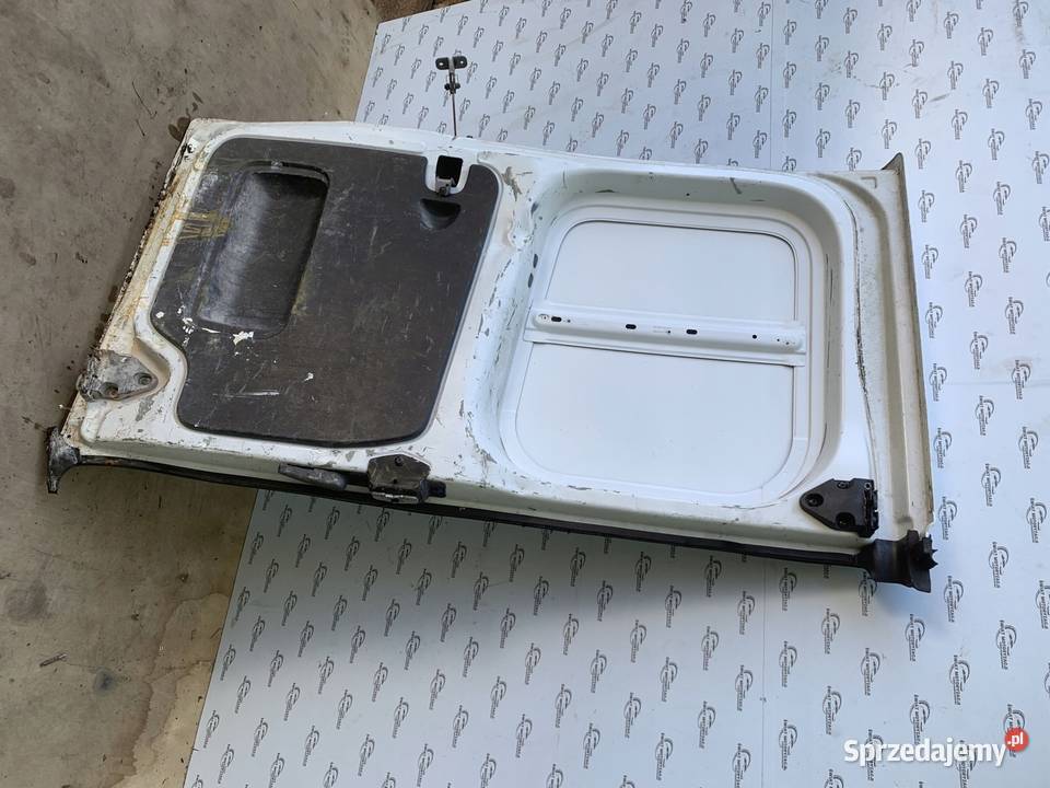 RENAULT TRAFIC III 15r drzwi prawe tył Rok produkcji 2015