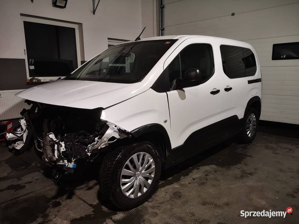 Peugeot Rifter mały przebieg Rok produkcji 2021 Sanok