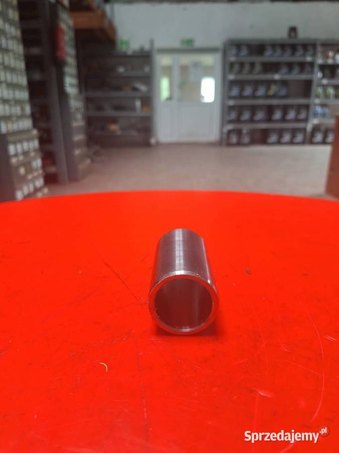 502101032 Tuleja osi zawieszenia MTZ BELARUS Sulechów sprzedam