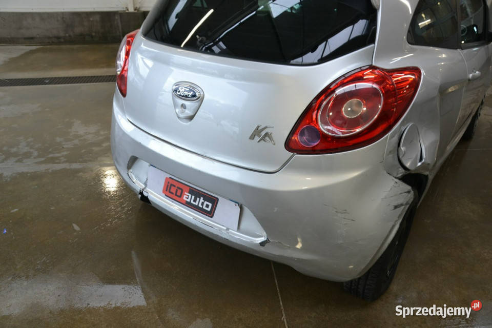 Ford KA 12 benzyna 70 klimatyzacja mały przebieg lakier metallic KA małopolskie Kęty