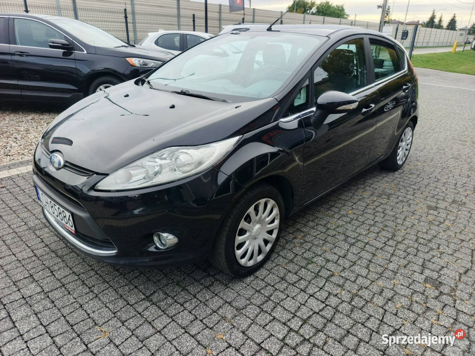 Ford Fiesta Ślicznotka Titanium mały przebieg benzyna Chełm