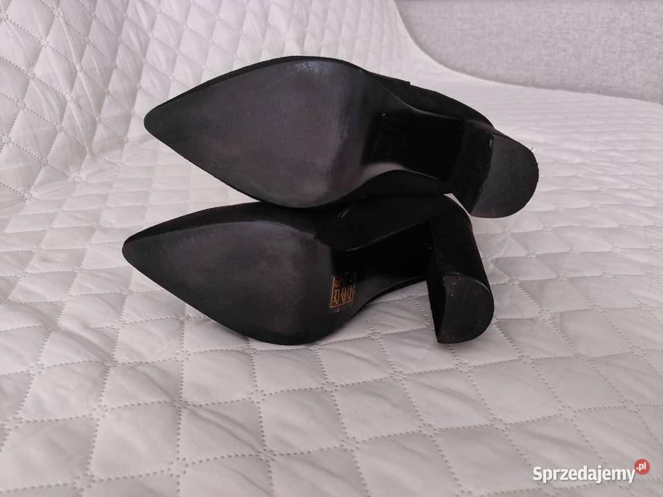 Kozaki damskie zamszowe na słupku w kolorze Warszawa