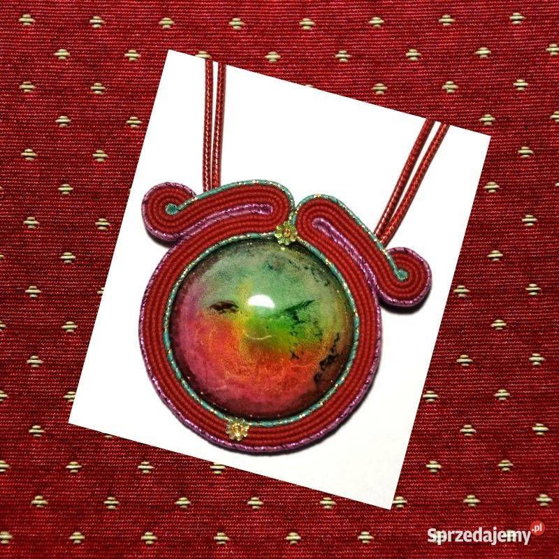 CZERWONY WISIOR Z ŻYWICĄ SUTASZ Warszawa