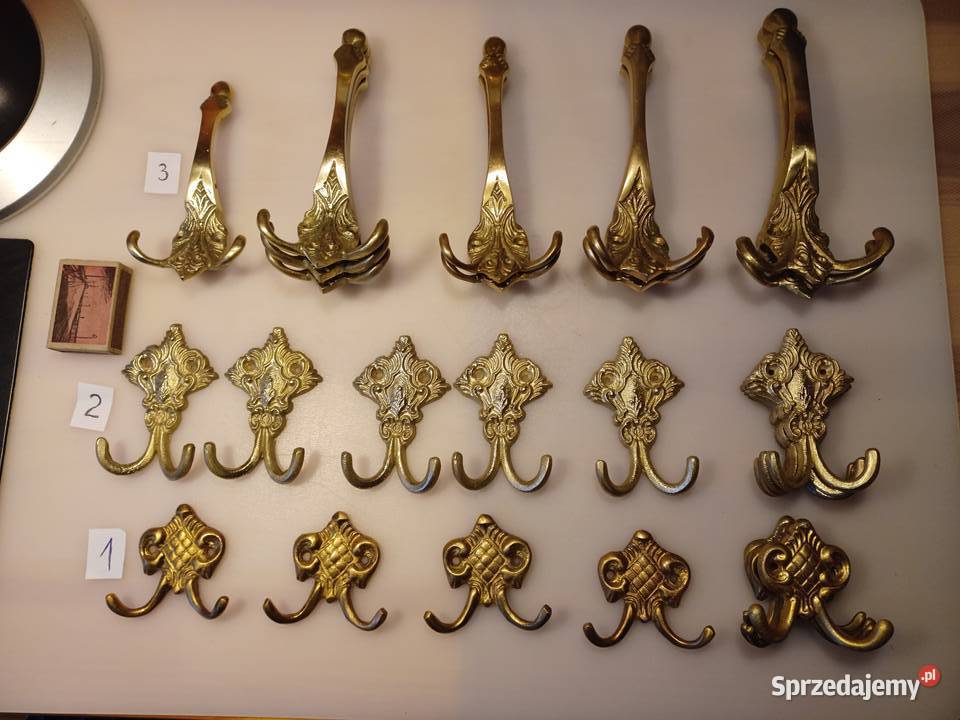 Piękny mosiężny wieszak Meble wielkopolskie Poznań