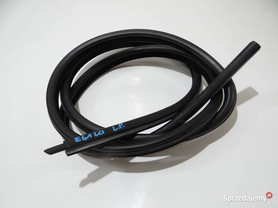 USZCZELKA DRZWI LEWA PRZEDNIA BMW E61 LCI osobowe Uszczelki Strzyżewice