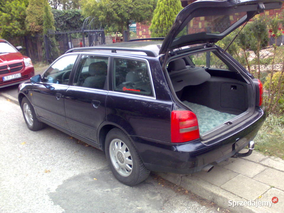 AUDI A4 16 MPI Bez rdzy FABRYCZNY LAKIER HAK manualna Audi Lublin