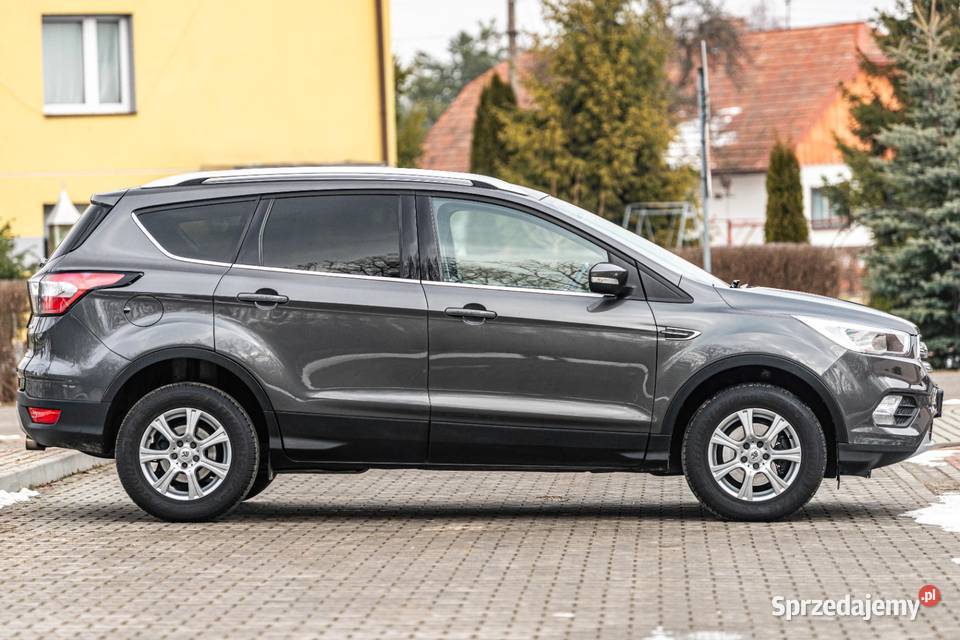 FORD KUGA światła przeciwmgielne Zalesie