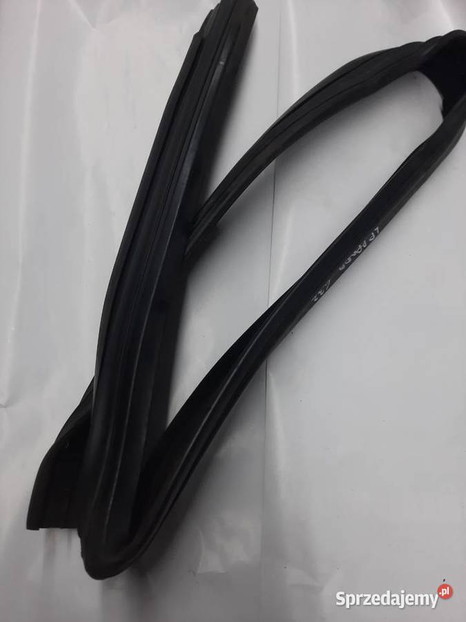 Fiat Panda uszczelka szyby z drzwi lewa przednia osobowe Ksawerów