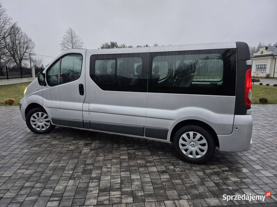 Renault Trafic LONG 9 osobowy PASANGER 115 czujnik martwego pola Trafic Drelów