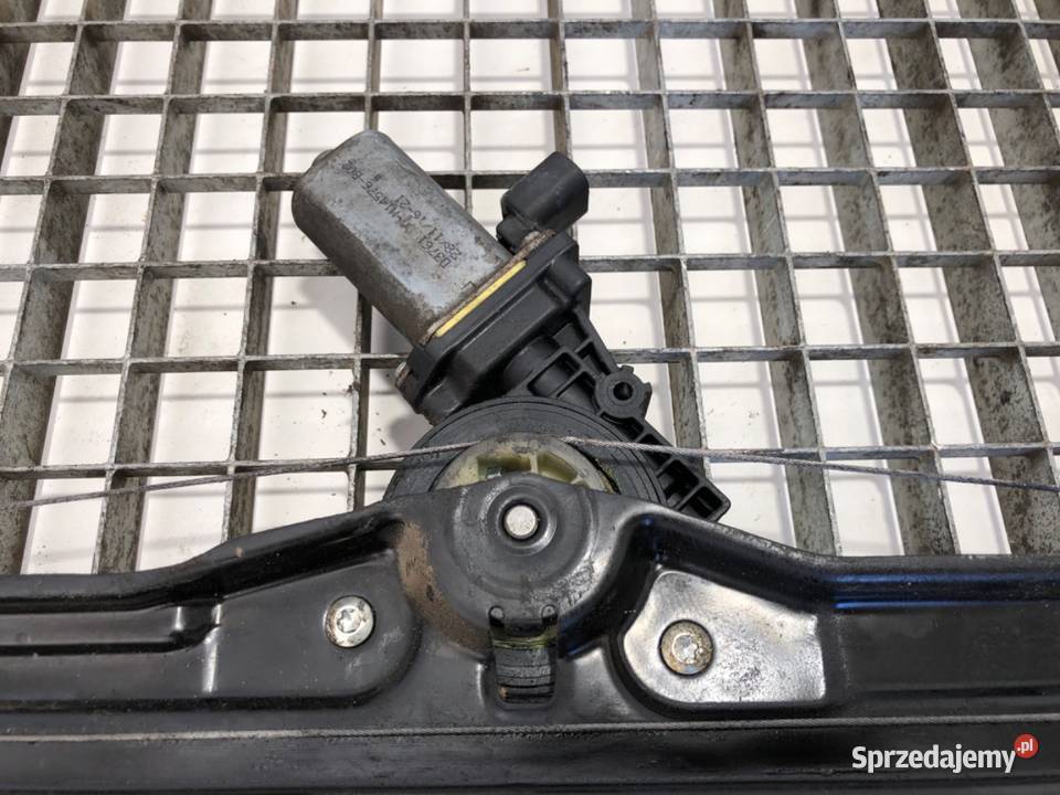 PODNOŚNIK SZYBY PRAWY PRZÓD IVECO DAILY VI Bus