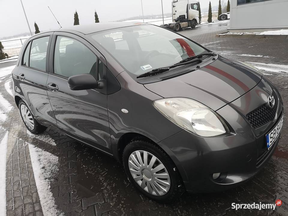 Toyota Yaris 13 z automatem zadbany serwisowany nieuszkodzony śląskie Jaworzno