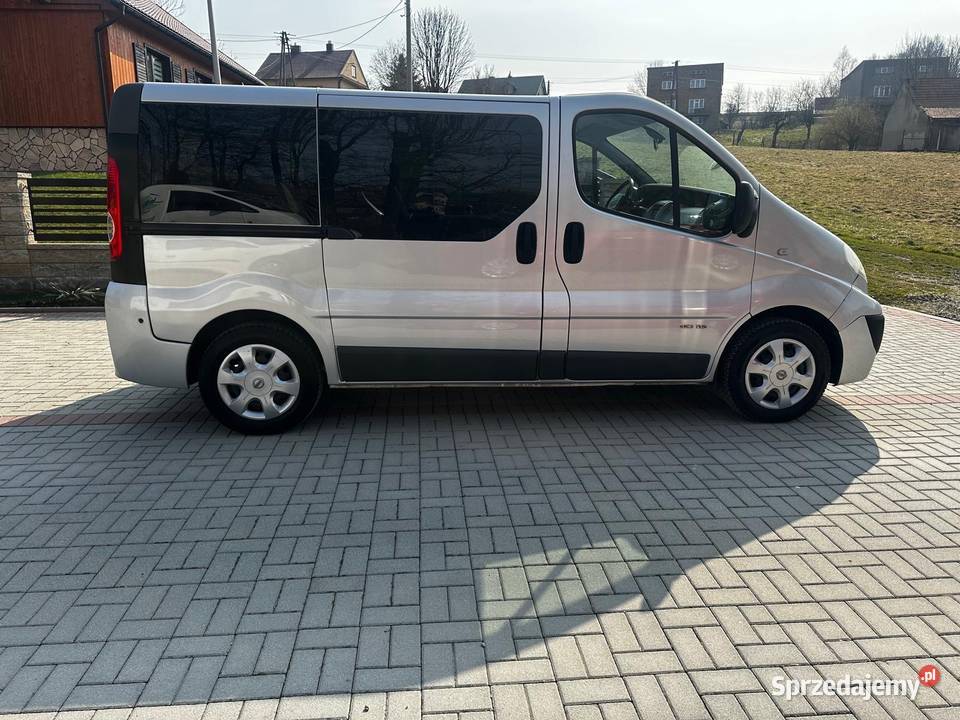 NISSAN PRIMASTAR 9OSOBOWY PIĘKNY BUSIK Rok produkcji 2006 Łękawica