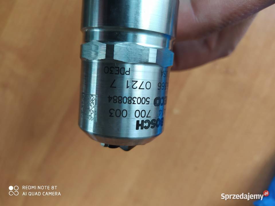 Pompo wtryskiwacz BOSCH 500 380 884 Nowy Pozostałe