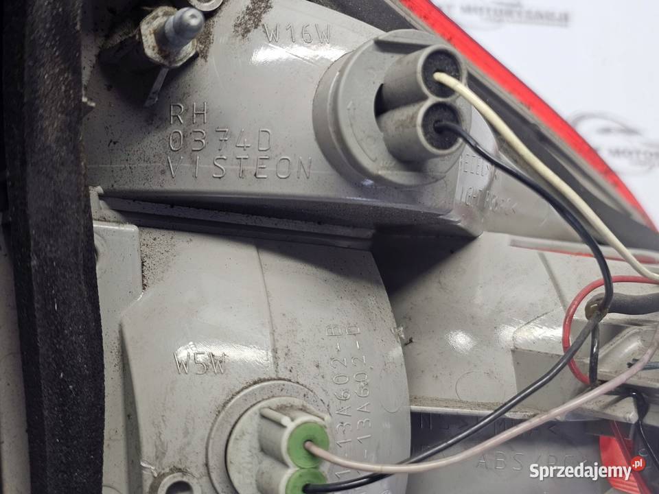 FORD FOCUS MK3 III 13r lampa prawa tył