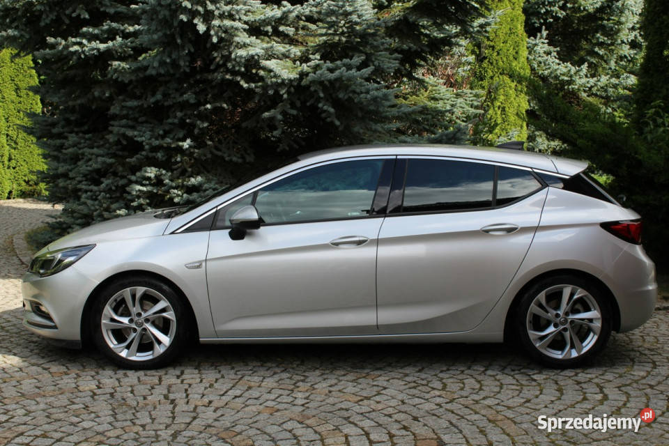 Opel Astra 14 Benzyna 150 Bogate Wyposażenie 116 kamera cofania Lubań sprzedam