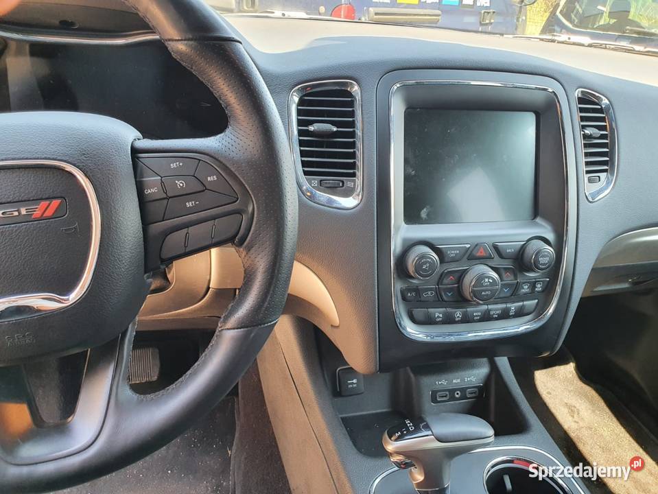 Deska rozdzielcza Dodge Durango 2016r konsola Deski rozdzielcze, konsole Peplin