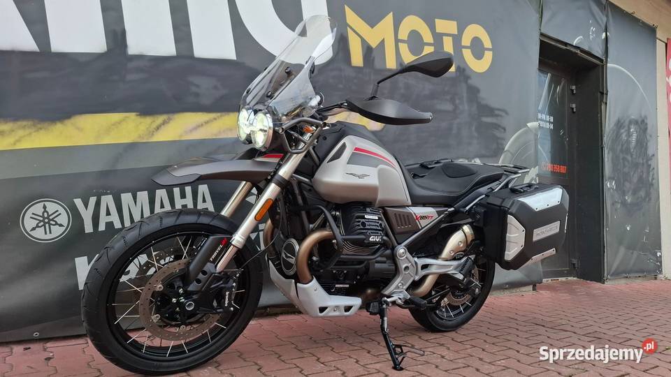 Moto Guzzi V85 Travel 2023