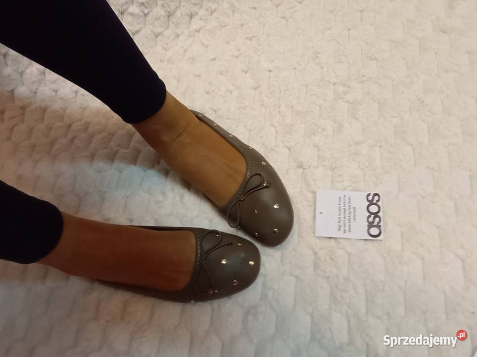 39 ASOS Design zielone Bogato zdobione dżetami Kraków