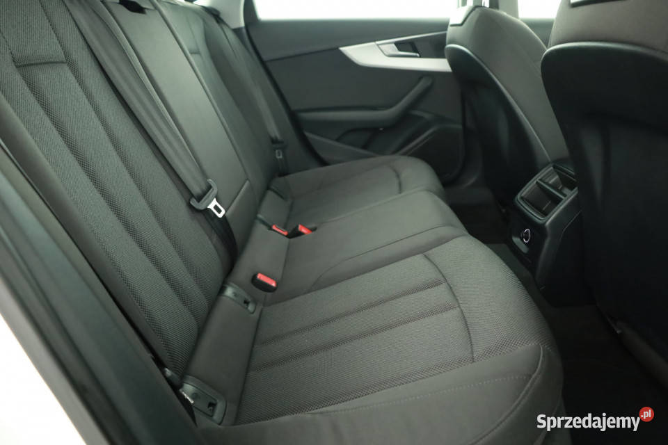 Audi A4 35 TFSI benzyna mazowieckie Piaseczno
