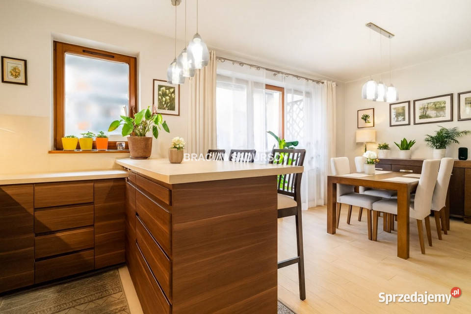 Sprzedam mieszkanie 774m2 3 pokojowe Kraków os 77.4m2