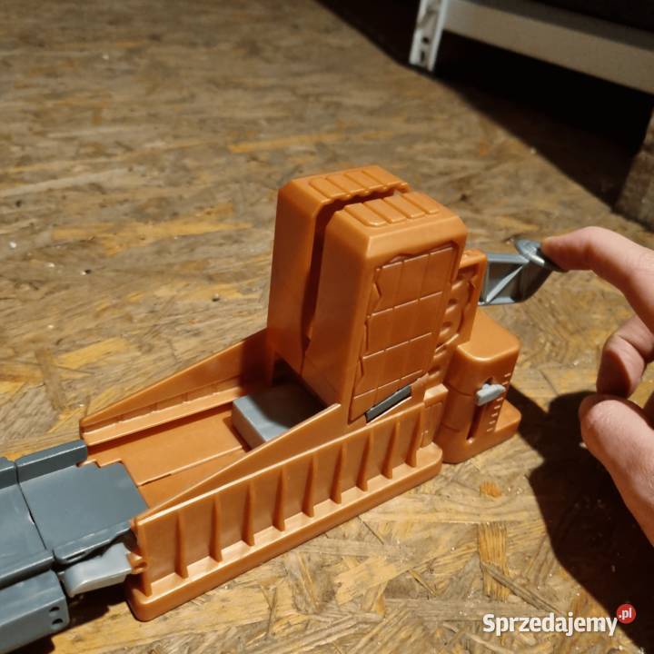 Tor Hot Wheels miasto z robotem Mattel Warszawa