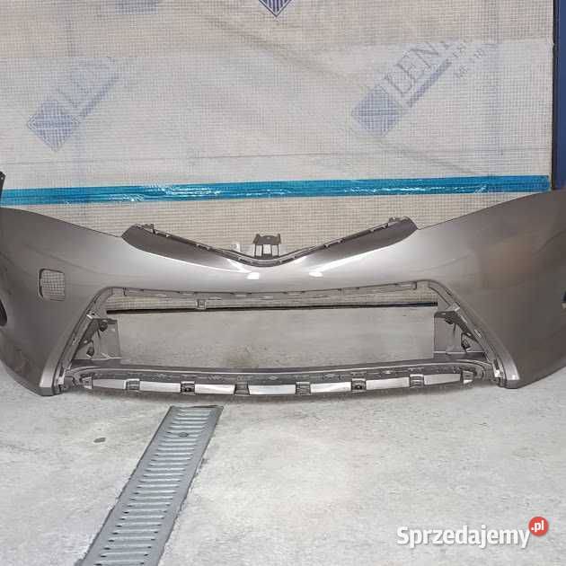 Toyota auris e18 zderzak Kamionka