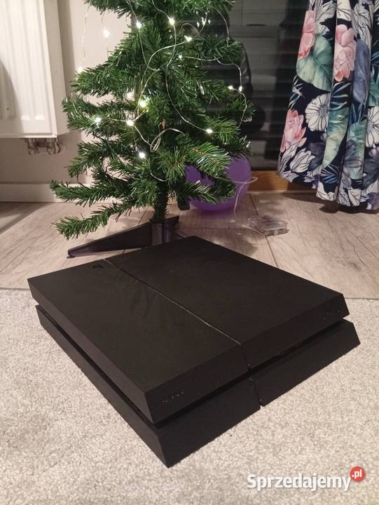 Konsola PlayStation 4 500gb fat super stan PAD sprzedam