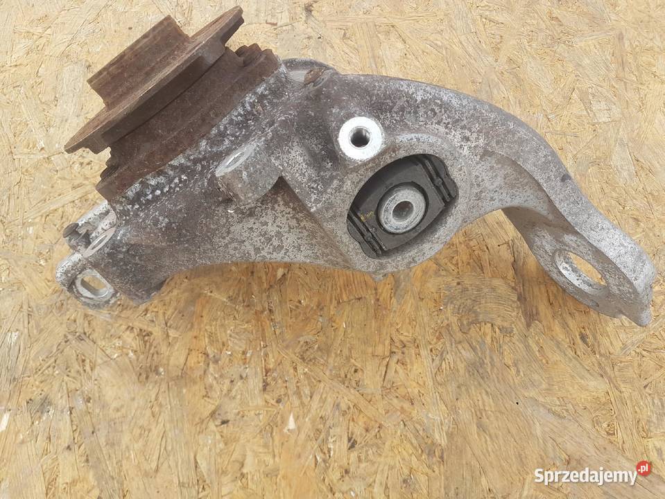 ZWROTNICA PIASTA LEWY TYŁ AUDI Q5 SQ5 8R0505435A Zwrotnice Przystajń sprzedam