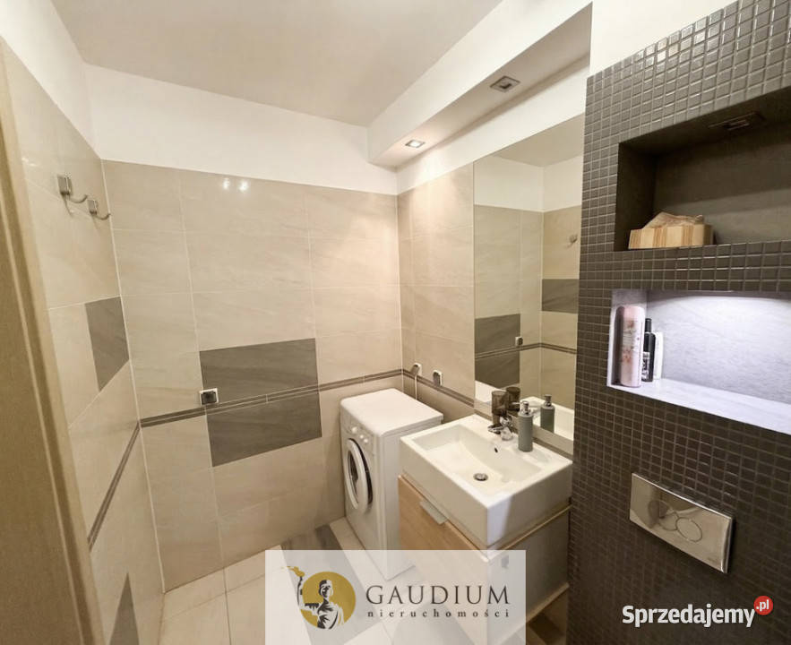 2 pok mieszkanie z miejscem postojowym w hali Gdańsk sprzedam