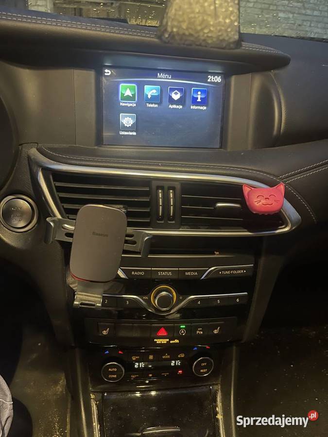 Infiniti QX30