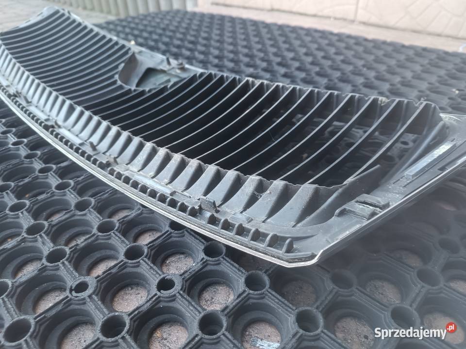Skoda Octavia 2 II kratka ramka grill atrapa Częstochowa