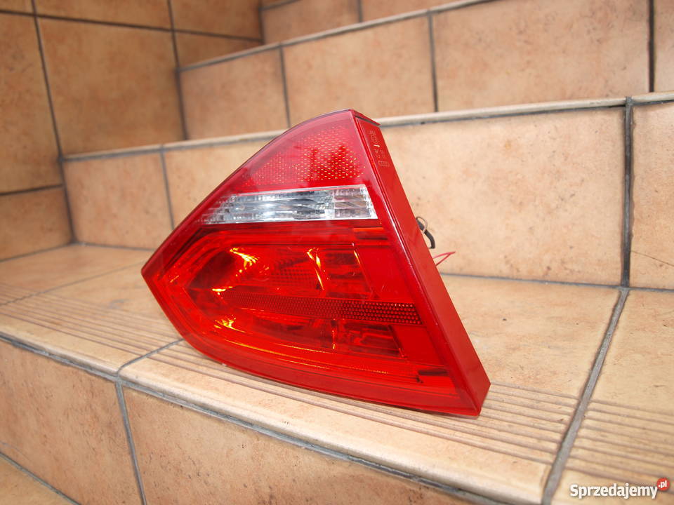 Audi A3 Cabrio lampa lewa w klape tył 2008 2013r lampy tylne