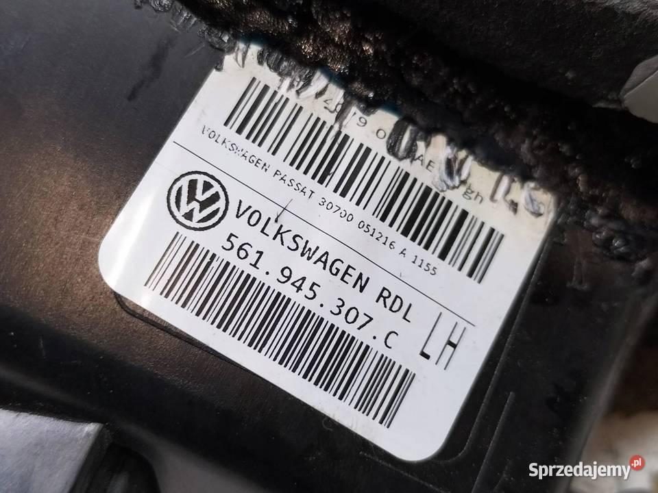 LAMPA TYŁ W KLAPĘ LEWA SEDAN USA 561945307C VW sprzedam