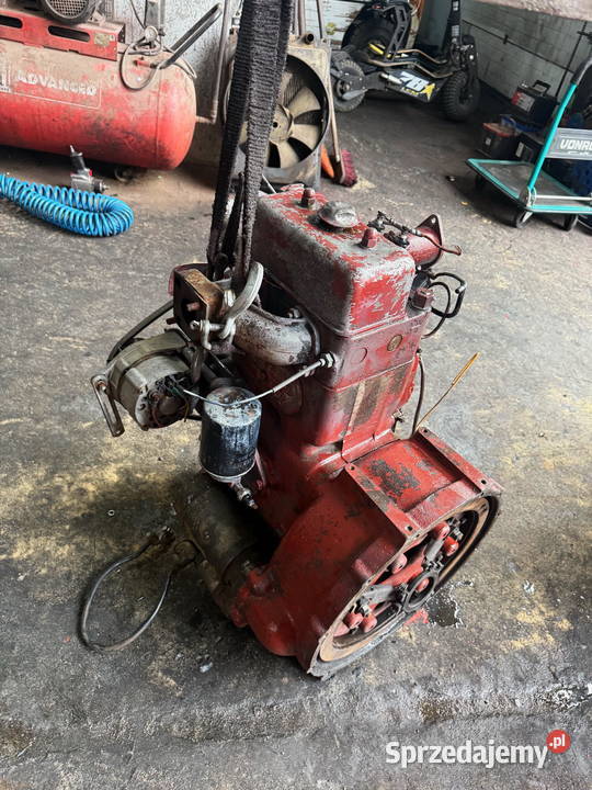 silnik ciągnik rolniczy C330 silnik URSUS C330 łódzkie Działoszyn