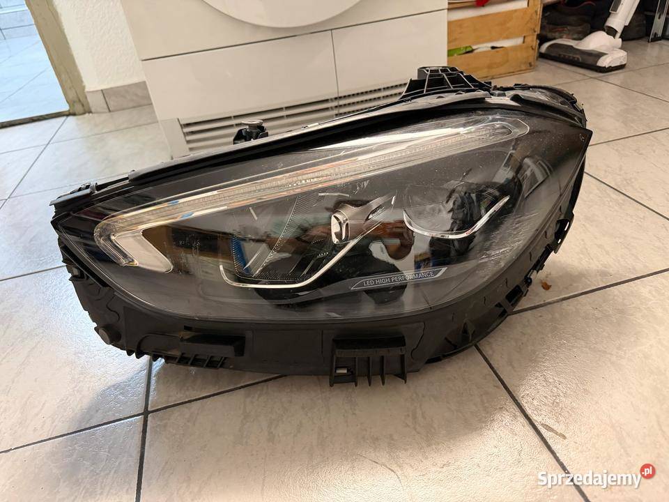 Mercedes C klasa W206 lampa led lewa