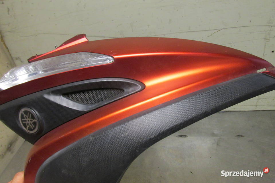 Boczek bok lewy Yamaha Tricity 125 14r części
