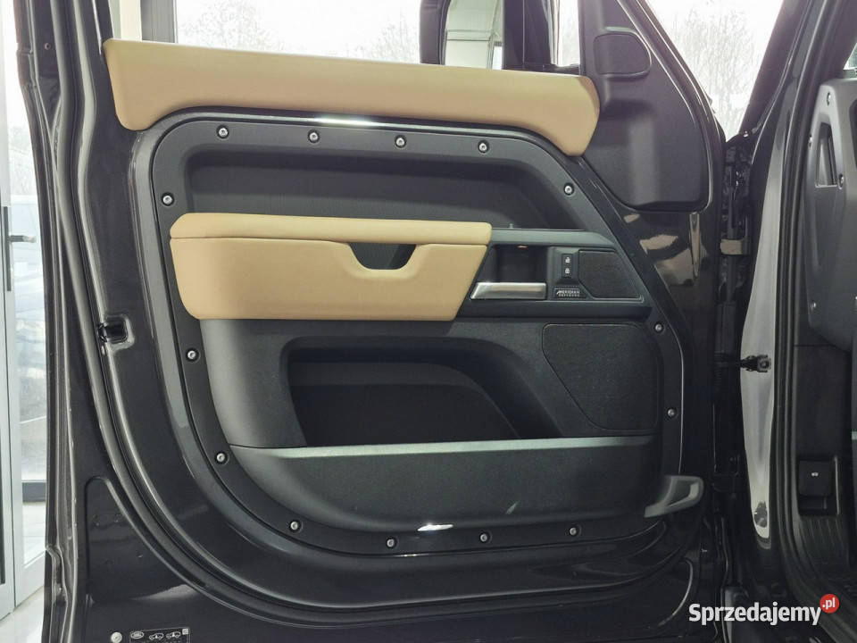 Land Rover Defender Defender MY26 30D I6 350 AWD wielofunkcyjna kierownica Łódź