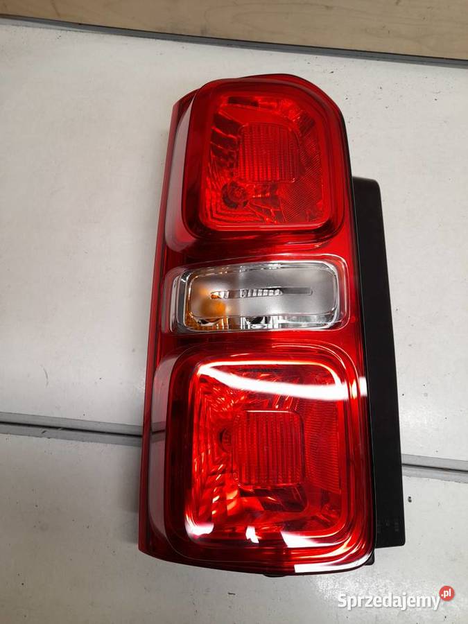 LAMPA LEWA TYŁ TYLNA VIVARO EXPERT JUMPY PROACE