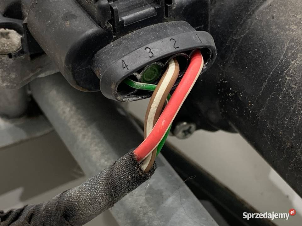 MECHANIZM WYCIERACZEK PRZÓD VW PASSAT B7