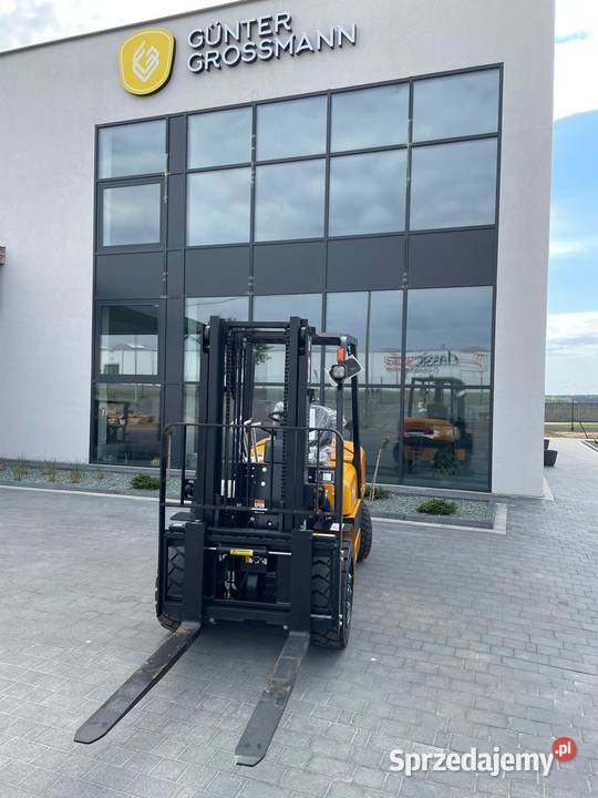 25T Nowy wózek diesel UDT 2023 Warszawa