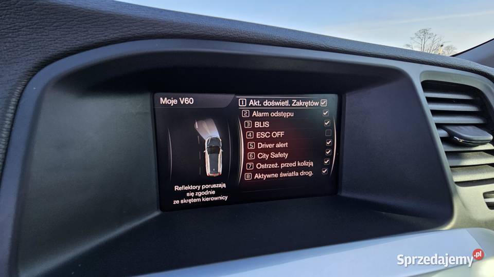 Volvo v60 T5 RDesigne bogata stan Marki