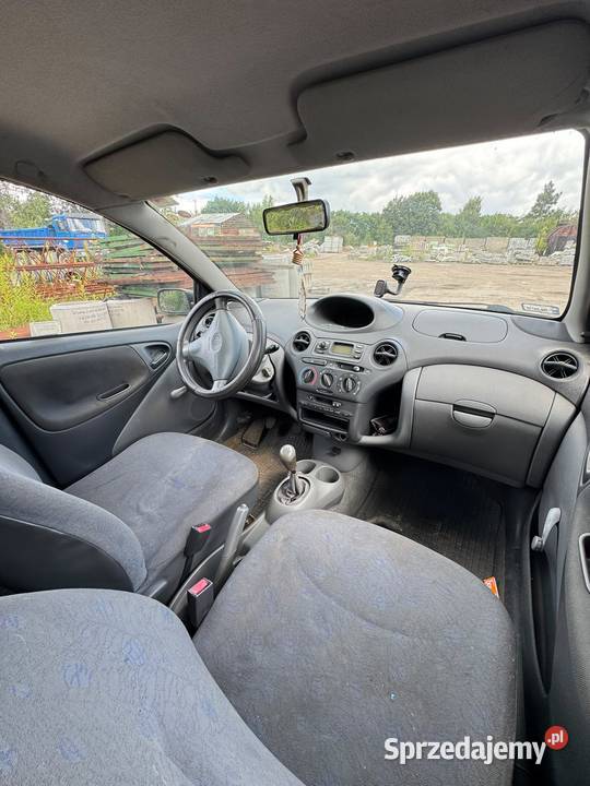 Toyota Yaris 10 VVTI Wałbrzych