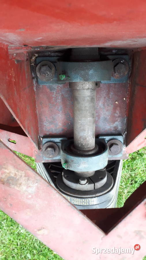 Rębak walcowy napęd na wałek WOM Dobrzewino