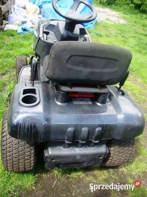 Traktorek AlpinaStigaNiemcy 1 w ogrodach Wrocław