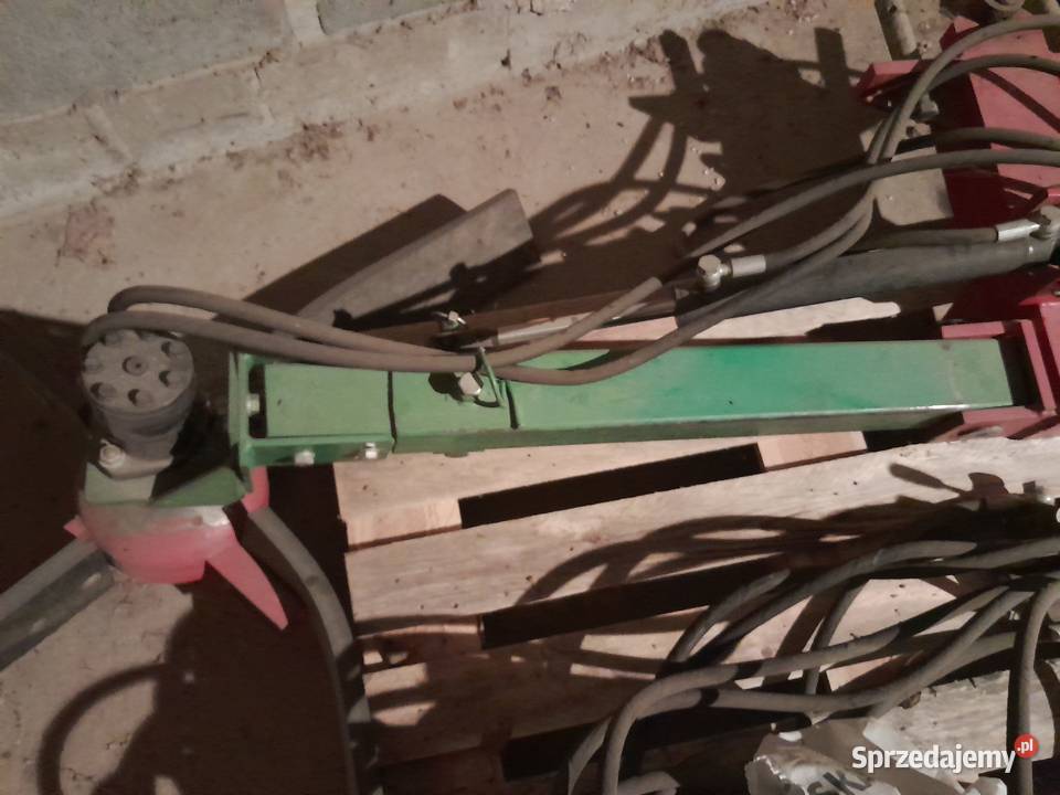 Wygarniacz gałęzi Sadkowice
